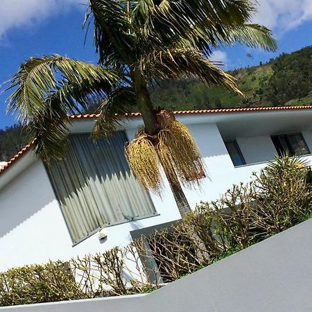 Villa Abrigo Da Madeira à Arco da Calheta  Extérieur photo